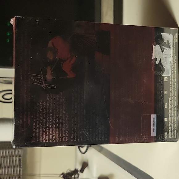 Tiger Woods 3 DVD set. Brand new. 225 minutes - Picture 2 of 4